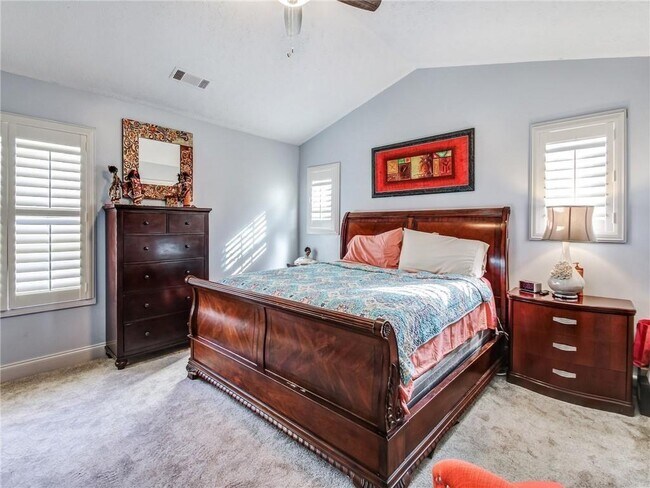 Building Photo - 3840 Forsythia Way