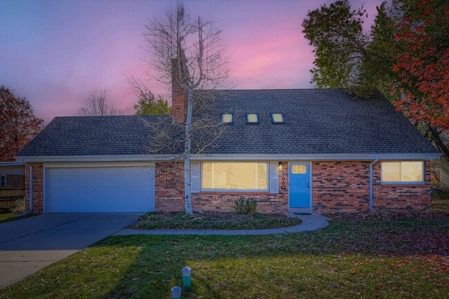 Building Photo - 4660 Sioux Dr