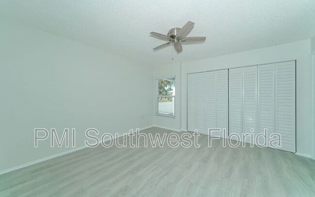 Building Photo - 2137 Couver Dr