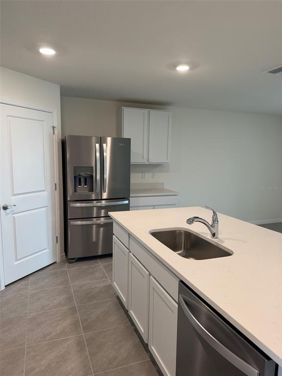 Building Photo - 8878 SW 48th Ave