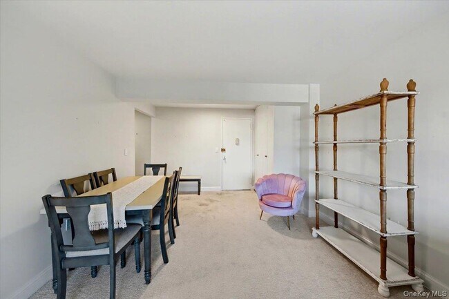 Building Photo - 505 Central Ave