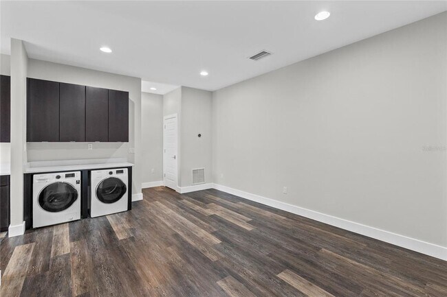 Building Photo - 14105 Corrigan Ave