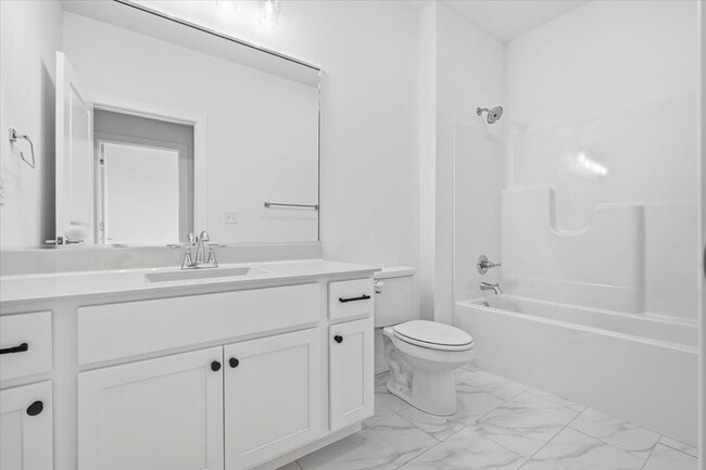 Building Photo - 13 Stone Ml Ct