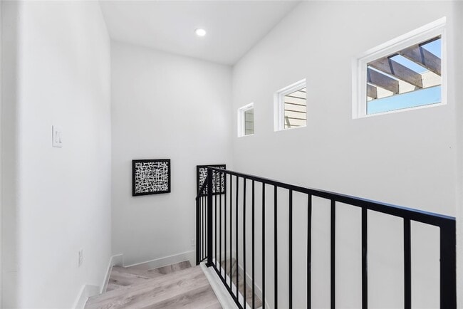 Building Photo - 7210 England St