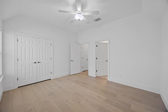 Building Photo - 1409 Vibar Cove