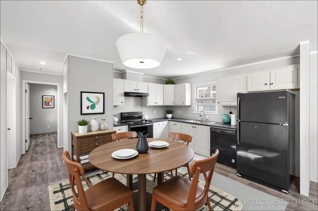 Building Photo - 612 Fenwick Ln