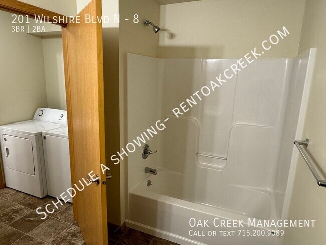 Building Photo - 201 Wilshire Boulevard N