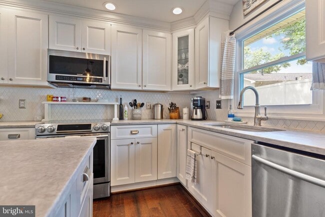 Building Photo - 7828 Citadel Dr