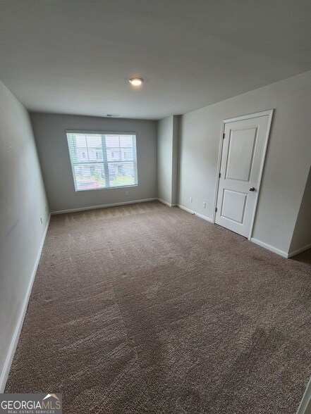 Building Photo - 214 Coneflower Rd