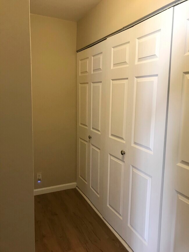 Building Photo - 270 Marin Blvd