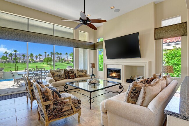 Building Photo - 430 White Horse Trail