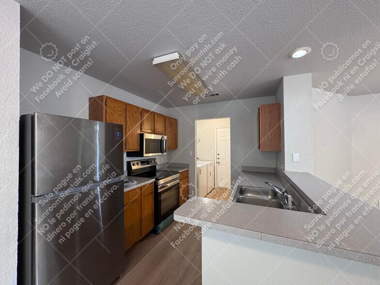 Building Photo - 867 Sagewood Trail