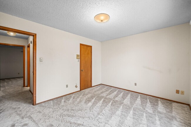 Building Photo - 5206 95th St