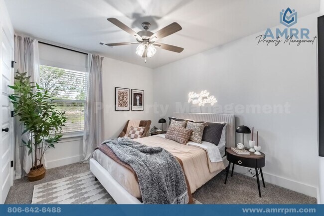 Building Photo - Beautiful 4-Bedroom Home in Siloam Springs