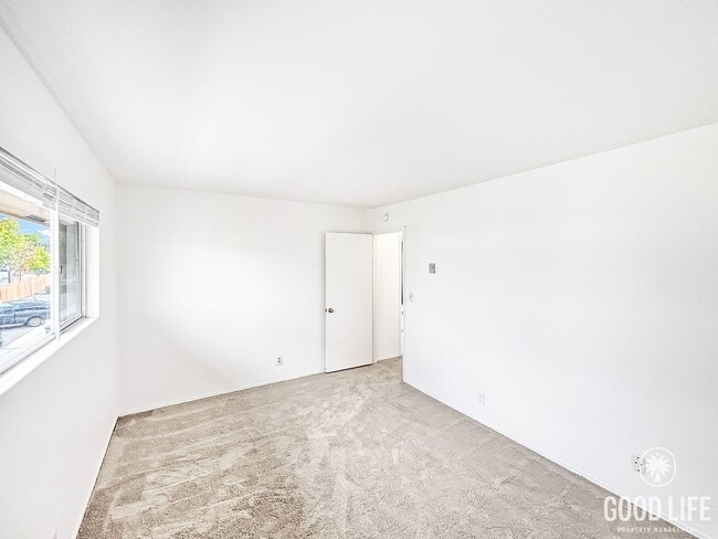 Building Photo - Beautiful 2BD/2BA Condo in La Mesa!