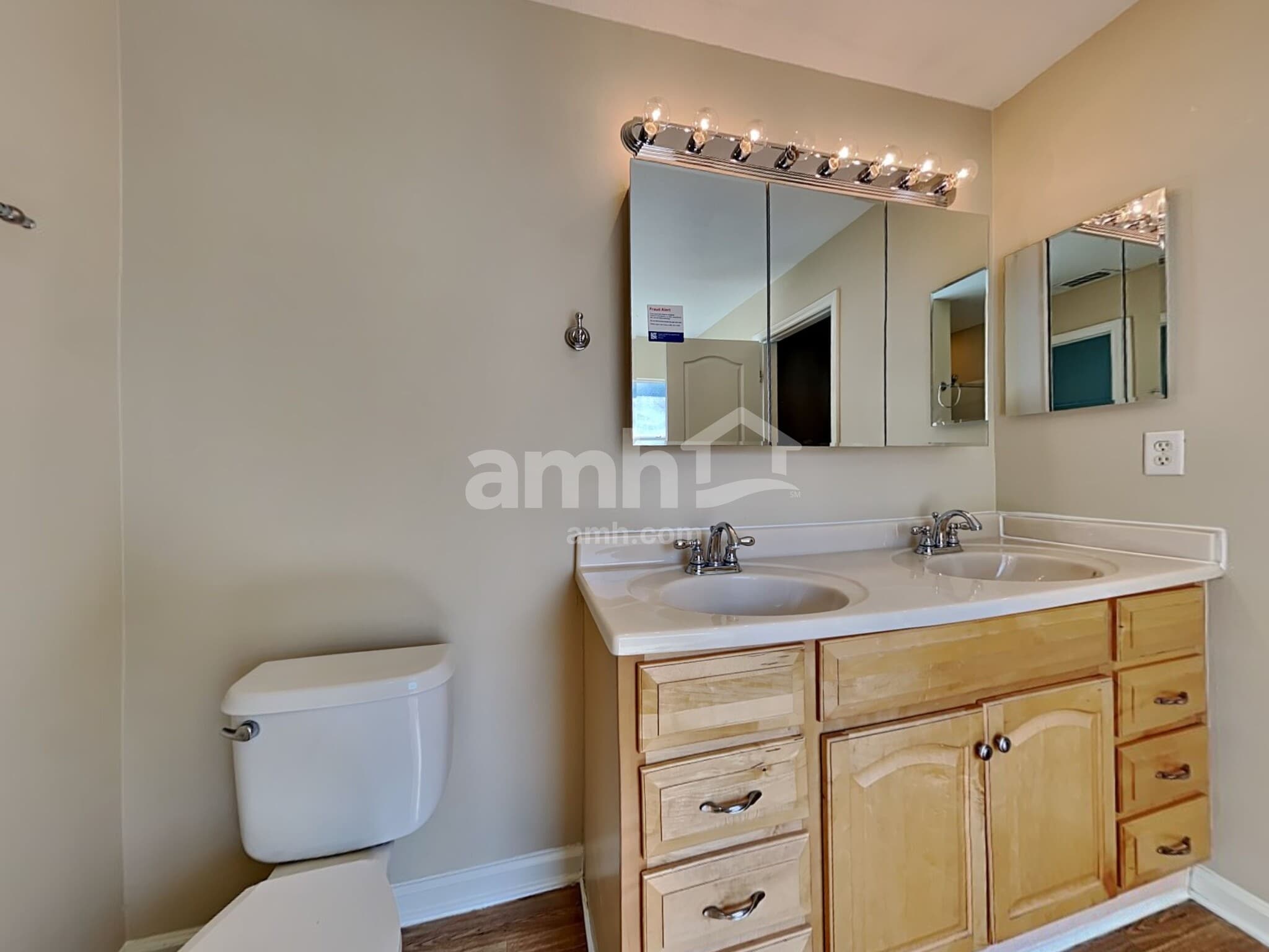 Building Photo - 86718 Cartesian Pointe Dr