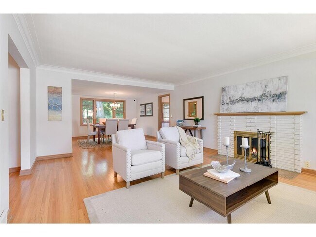 Building Photo - 4509 Laguna Dr