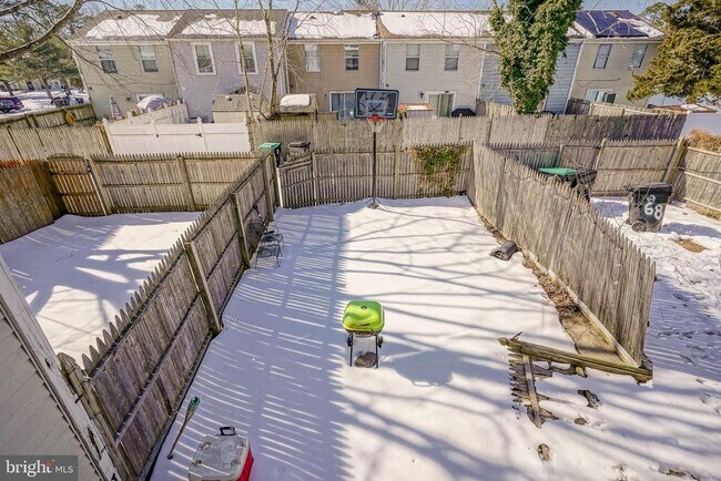 Building Photo - 69 Vanderbilt Ct