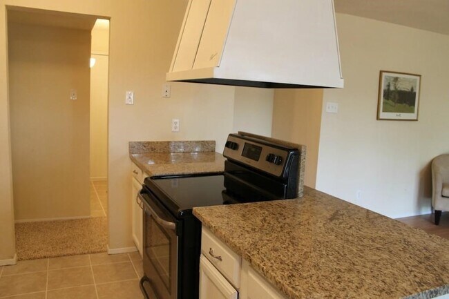 Building Photo - 5445 Gates Dr