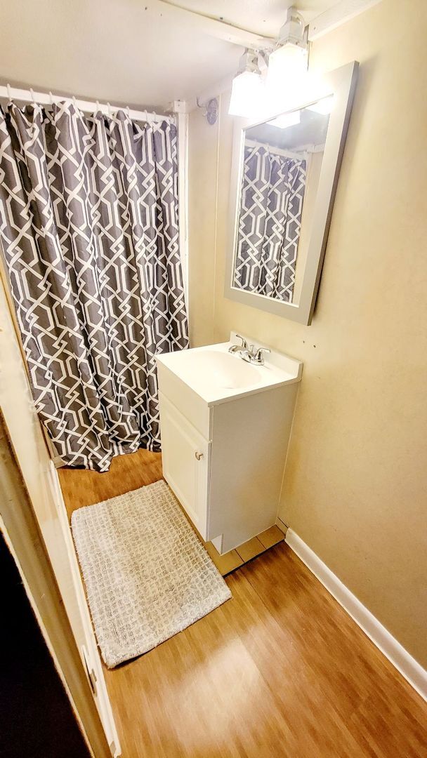 Building Photo - House - 2 Bedroom - Close to Downtown/WVU ...