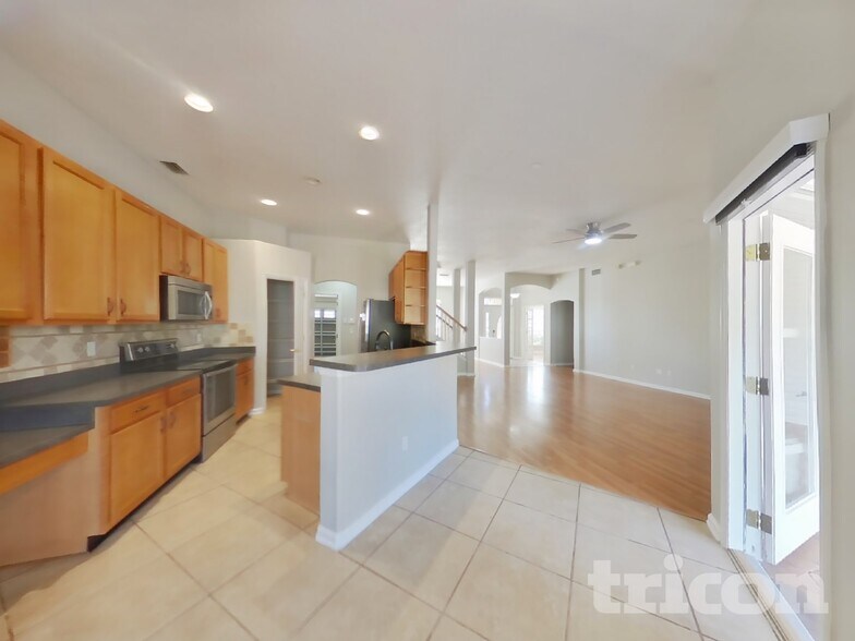 Building Photo - 5427 Spring Ridge Ct