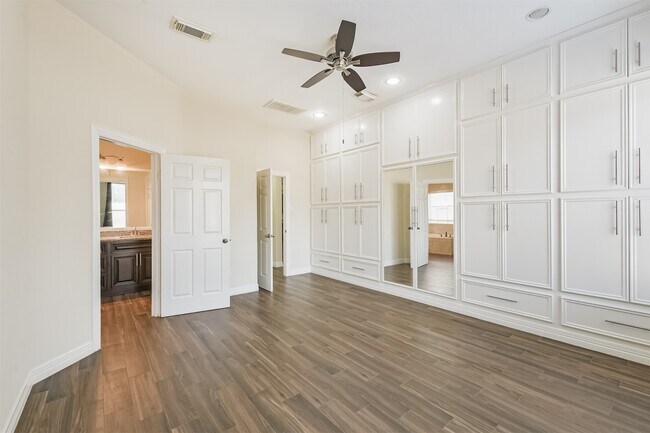 Building Photo - 13731 Cypresswood Crossing Blvd