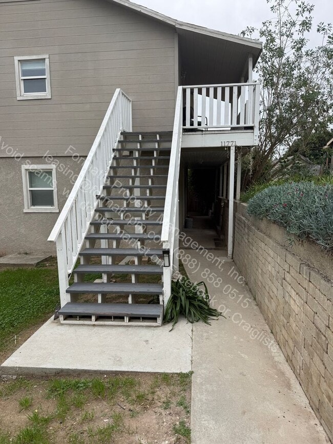 Building Photo - 11771 Hazeldell Dr