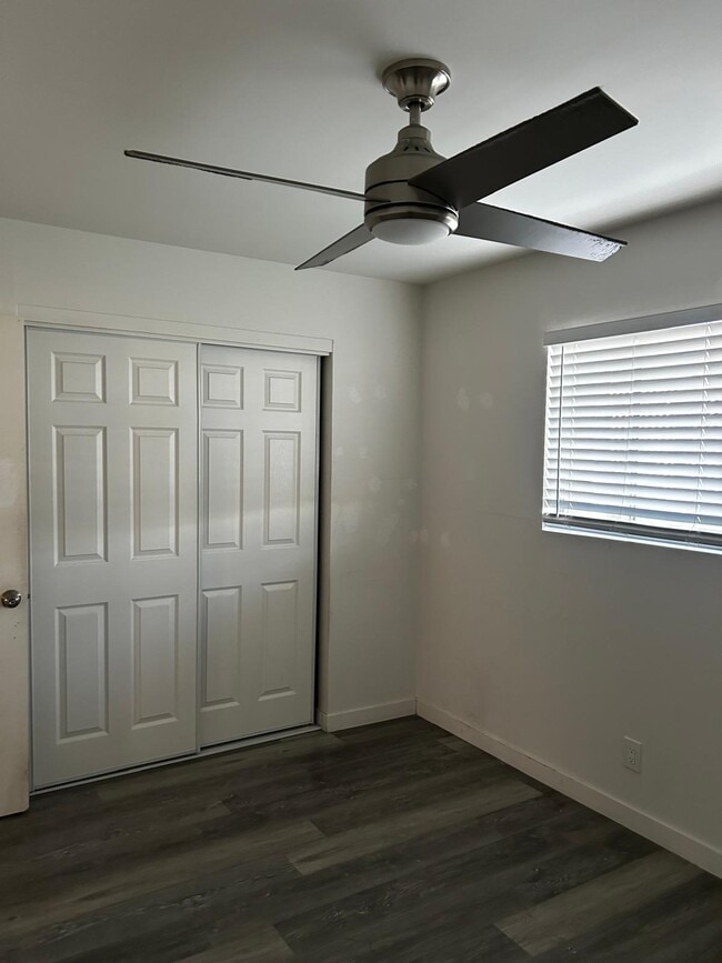 Building Photo - Ridgewood Apartments