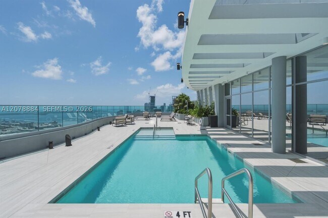 Building Photo - 1400 Biscayne Blvd