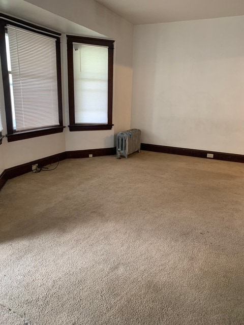 Living Room - 3515 Riverside Ave