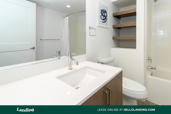 Building Photo - 9314 W Russell Rd