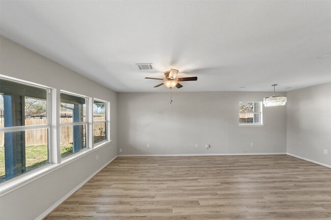 Building Photo - 7019 Sur Ct