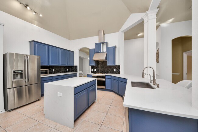 Building Photo - 3818 S Barnett Way