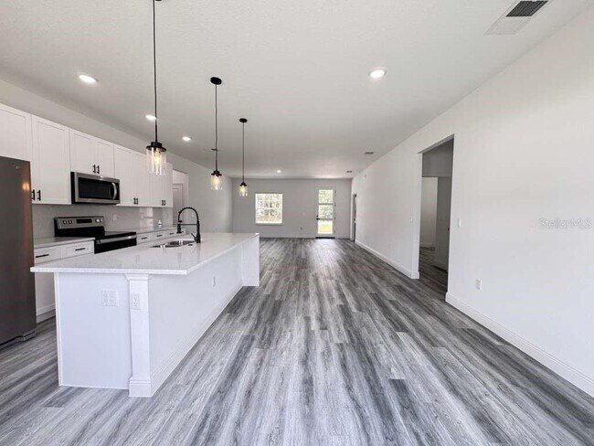 Building Photo - 5998 SW 128th St Rd