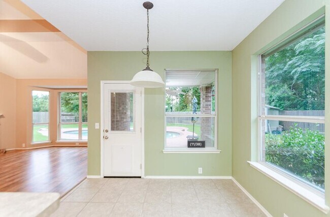 Building Photo - 6610 Treeline Dr