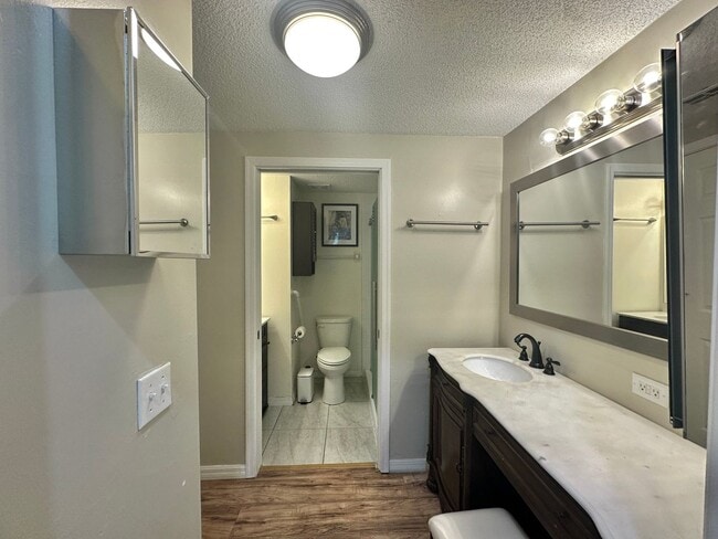 Building Photo - 1 bedroom unit at The Links in Haile Plant...