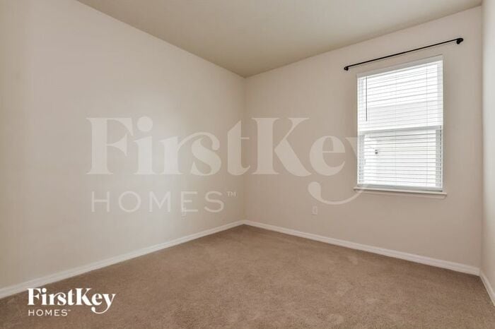 Building Photo - 3124 Armstrong Spring Dr