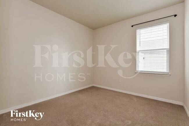 Building Photo - 3124 Armstrong Spring Dr