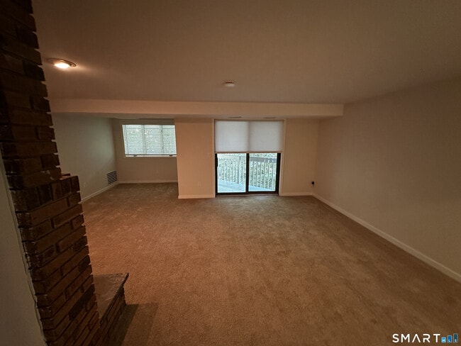 Building Photo - 19 Brookhill Ln