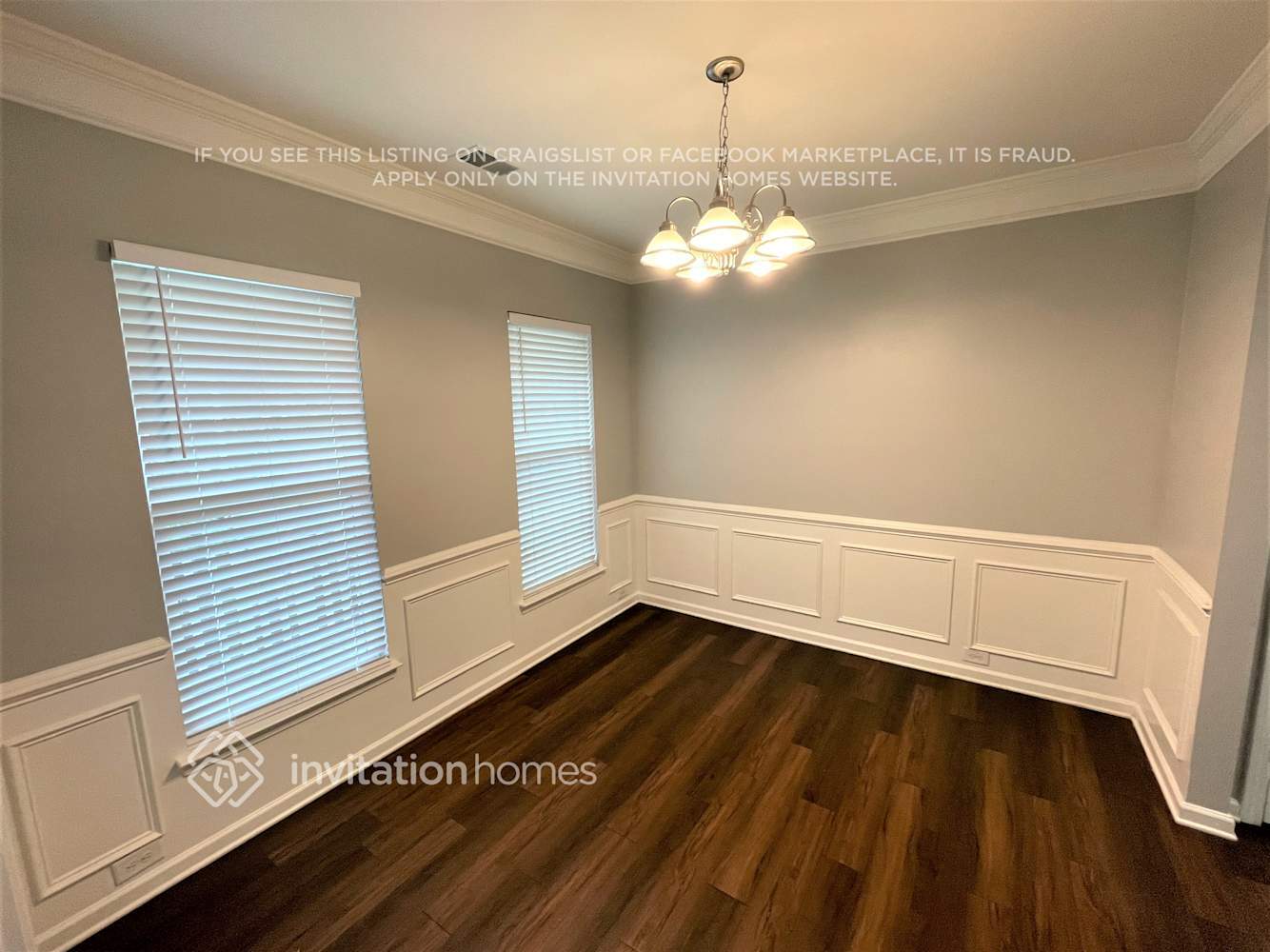 Building Photo - 1631 Eastway Dr