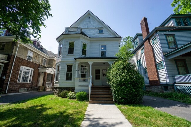 Primary Photo - AVAIL 6/1/26 - Charming 5 bedroom Home wit...
