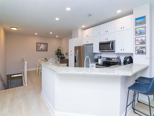 Building Photo - 1036 Normandy Trace Rd