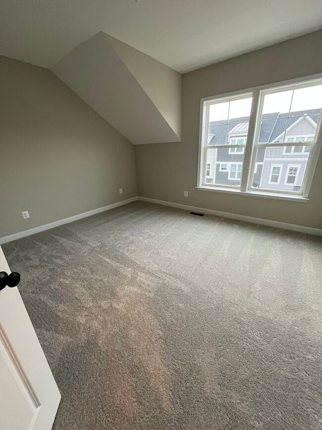 Building Photo - ***First Month Free*** Townhouse in Preston Lake