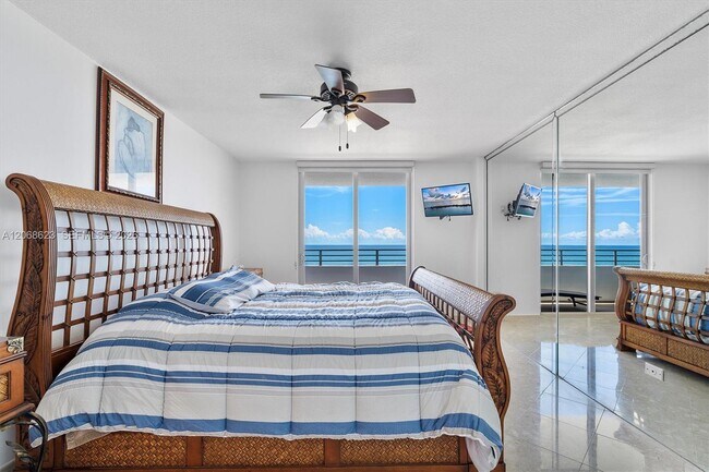 Building Photo - 5555 Collins Ave