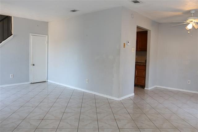 Building Photo - 3939 N Garland Ave