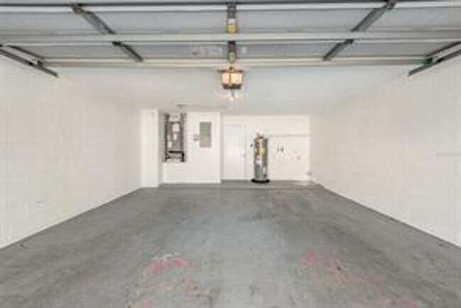 Building Photo - 3 Bedroom / 2 Bath Home Available Now in P...
