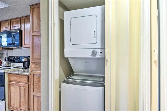 Building Photo - 1700 Baird Farm Cir