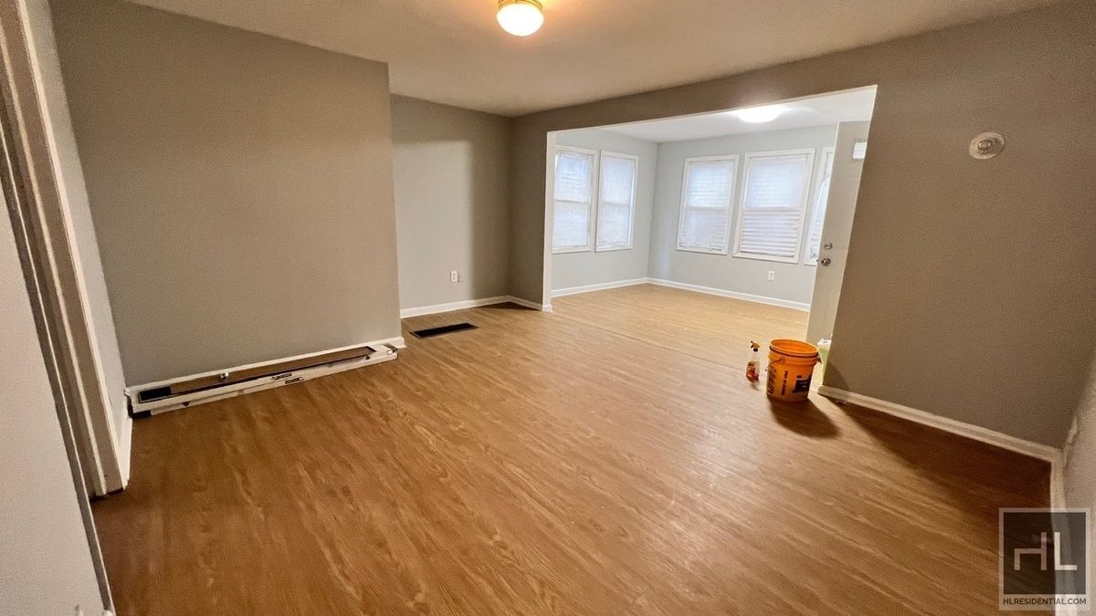 Building Photo - NORTH BURGHER AVENUE