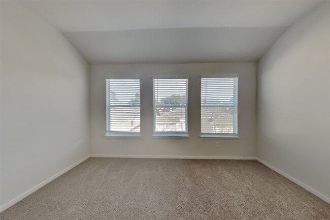 Building Photo - 2222 Princess Snow Cir