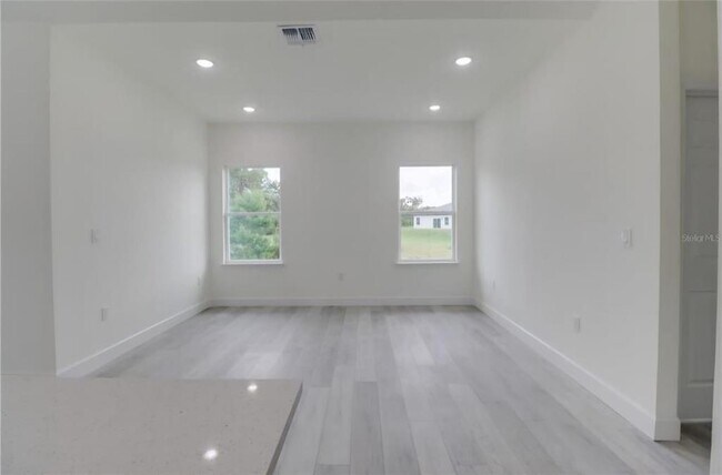 Building Photo - 14908 SW 63rd Ct